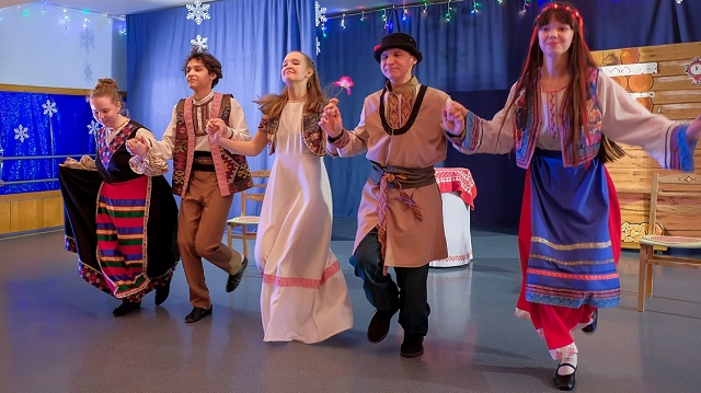 Фото участников спектакля